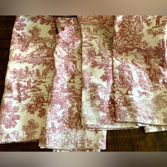 Vintage Toile French Country Life
Window Valance Red On White Rod
Pocket USA - Picture 9 of 16